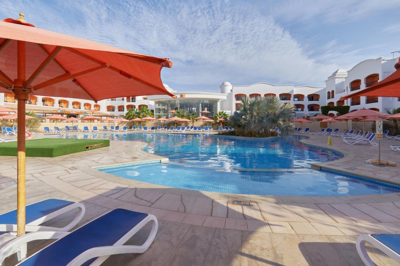 Naama Waves Hotel Sharm el-Sheikh Exterior photo The pool at the hotel